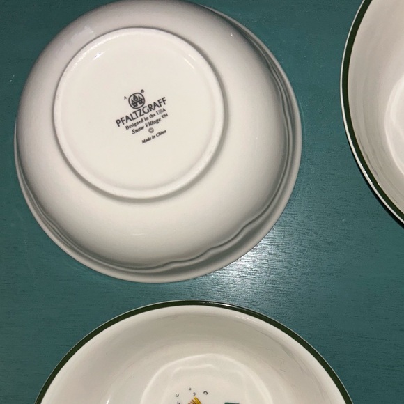 4 Pfaltzgraff “Snow Village”  bowls. 6.25” - Picture 4 of 7